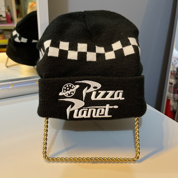 Pizza Planet Toy Story Beanie!! - Picture 4 of 5
